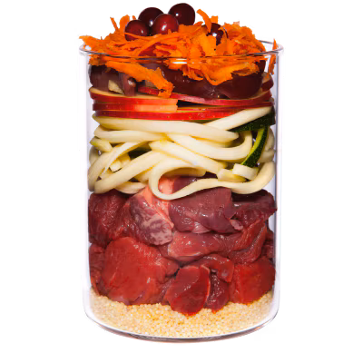 Rind mit Apfel, Karotte und Hagebutte 