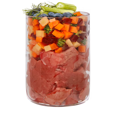 Bœuf avec brocoli, myrtilles et sauge